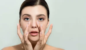 Jak dbać o skórę twarzy
